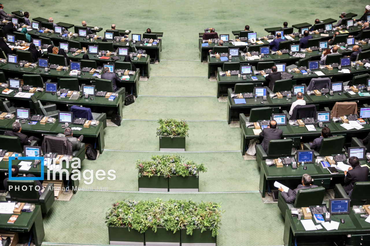 آغاز جلسه علنی مجلس با دستور کار دوفوریت اصلاح قانون انتخابات شوراهای اسلامی کشور