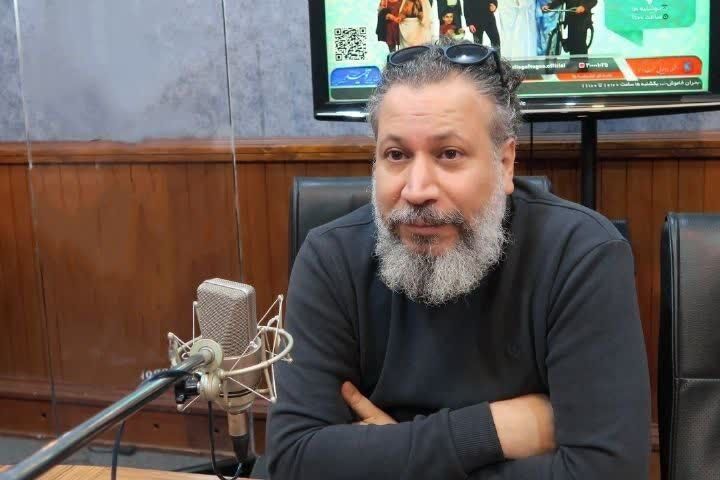 سینما و رسانه هنوز حق دفاع مقدس را ادا نکرده‌اند/ از جنگ در هنر غافل نشویم