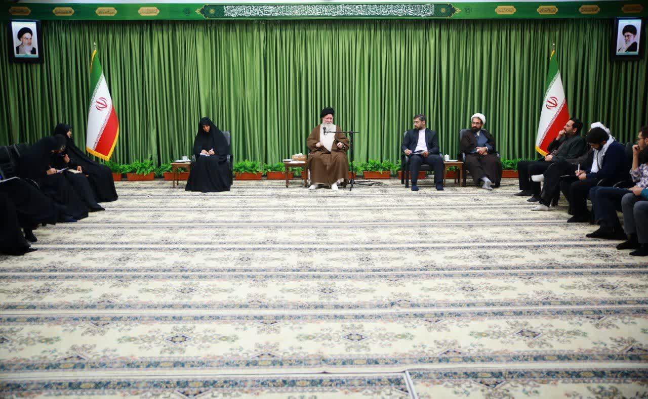  ضرورت مدیریت هوشمندانه جریان وفاق و مطالبه‌گر در دانشگاه