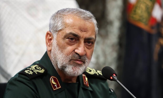  هرگز ضعیف نمی‌شویم