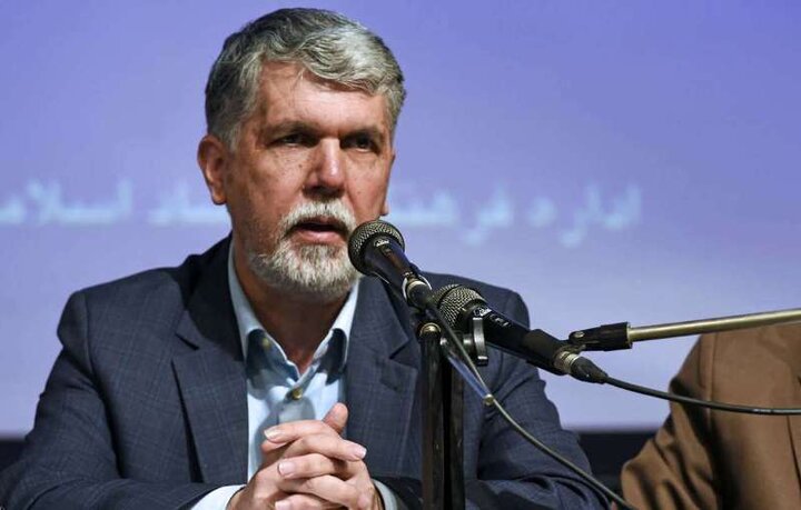 صحبت‌های سیاسی اقتصادی وزیر فرهنگ در جمع دانشجویان