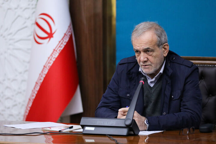 مصمم به توسعه شبکه حمل و نقل کشور هستیم/ تلفات بالای این بخش قابل قبول نیست