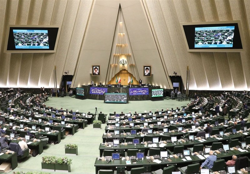 لبیک نمایندگان به بیانات رهبر انقلاب؛ عزم مجلس برای رفع مشکلات مردم