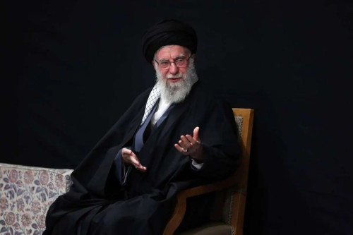 اولین شب مراسم عزاداری شهادت حضرت زهرا(س) با حضور رهبر انقلاب برگزارشد